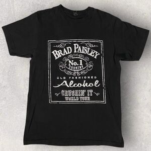 Brad Paisley Crushin It World Tour  T-Shirt Adult Size Medium Short Sleeve Black